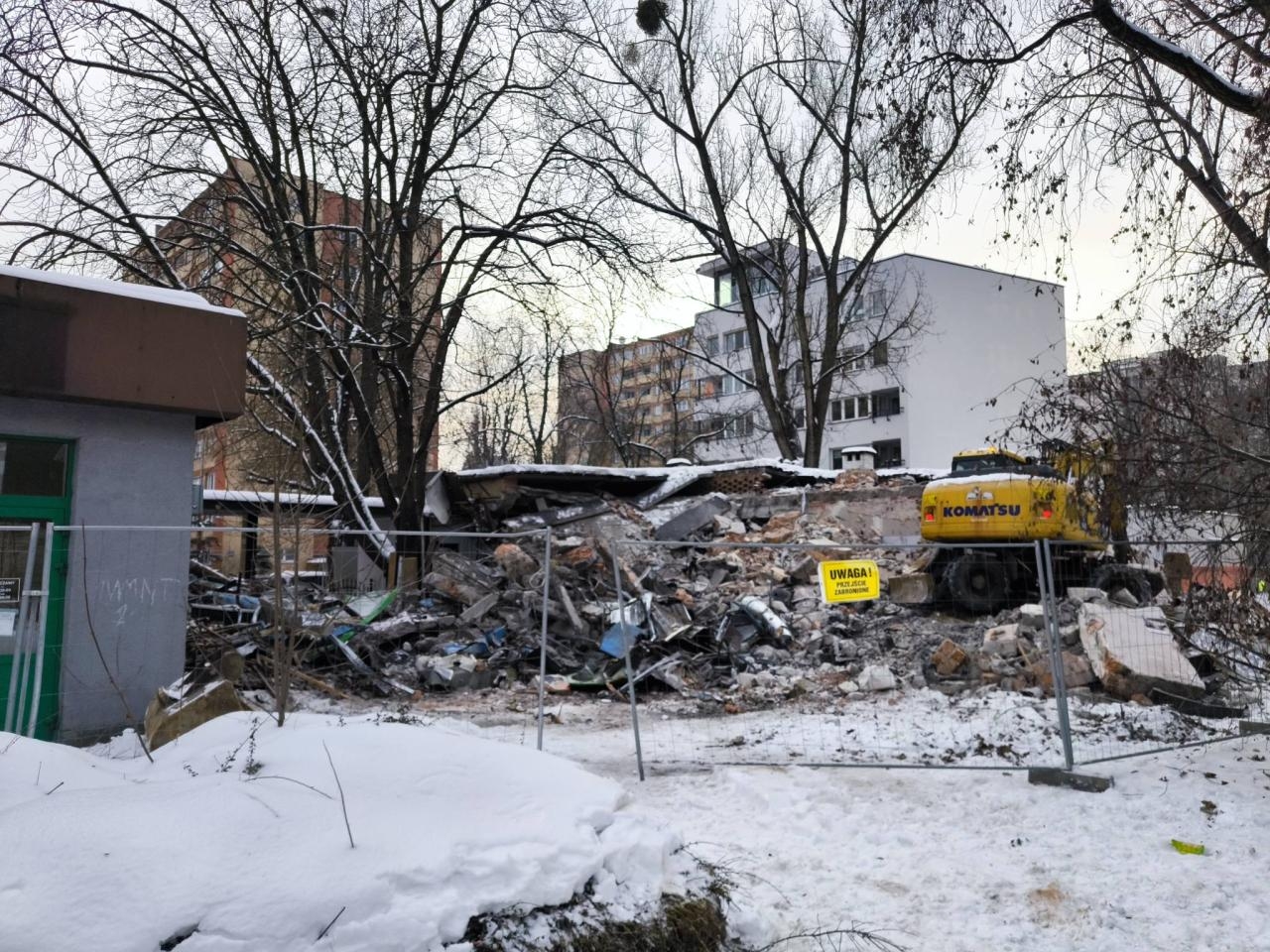 rozbiórka budynków przy ul. Solec na warszawskim Powiślu | fot. Karl L./facebook