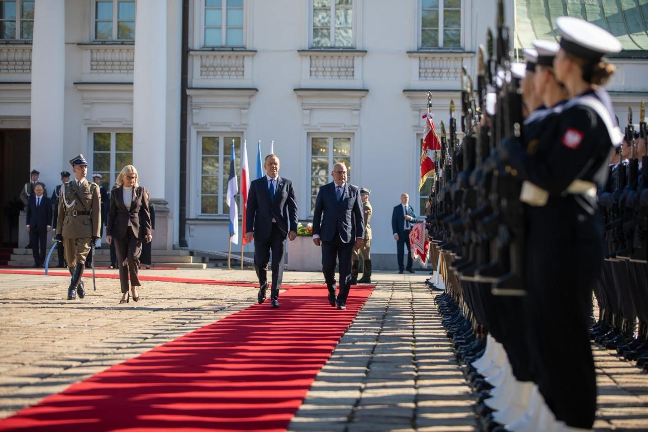 Pożegnalna wizyta prezydenta Estonii w Warszawie | fot. https://www.facebook.com/DowodztwoGarnizonuWarszawa