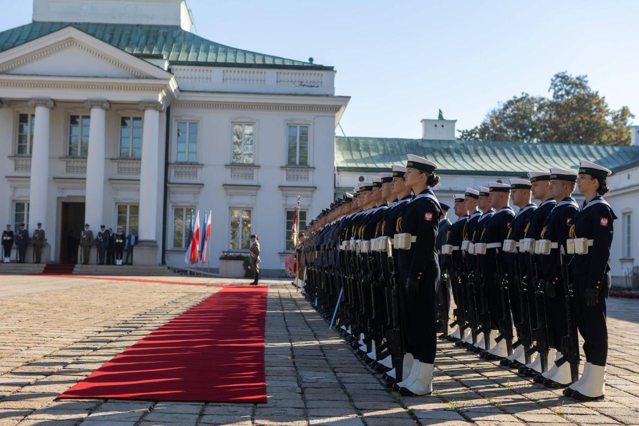 Pożegnalna wizyta prezydenta Estonii w Warszawie | fot. https://www.facebook.com/DowodztwoGarnizonuWarszawa