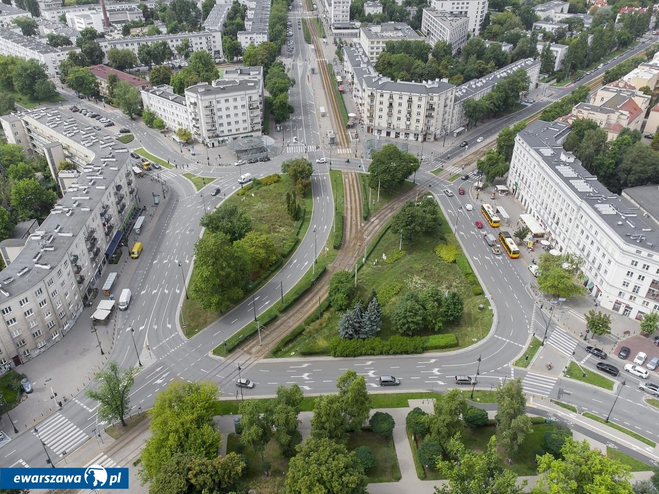 Plac Wilsona na Żoliborzu, to tutaj będzie dochodzić nowa droga rowerowa | fot. Emptywords, Wikipedia