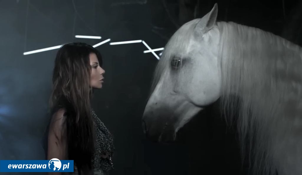 Edyta Górniak z koniem Helio | fot. youtube.com/@EdytaGorniakChannel