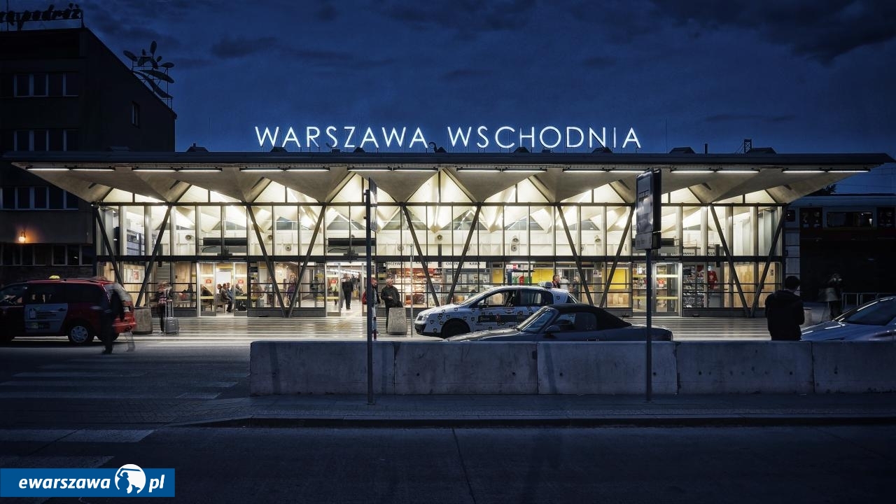 Dworzec Wschodni | fot. Autorstwa Radek Kołakowski - Praca własna, CC0, https://commons.wikimedia.org/w/index.php?curid=32825770
