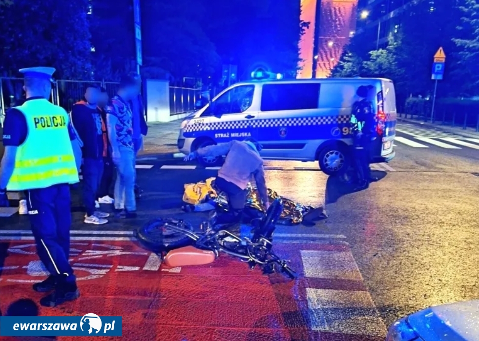 kolizja z udziałem rowerzysty | fot. strazmiejska.waw.pl