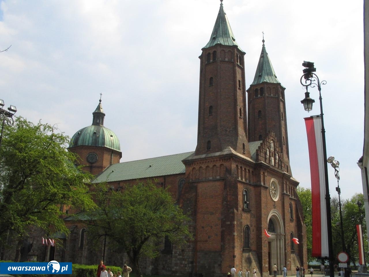 kościół  w Płocku | fot. Autorstwa Krzysztof Maria Różański, (Upior polnocy) - Praca własna, CC BY-SA 2.5, https://commons.wikimedia.org/w/index.php?curid=1624164