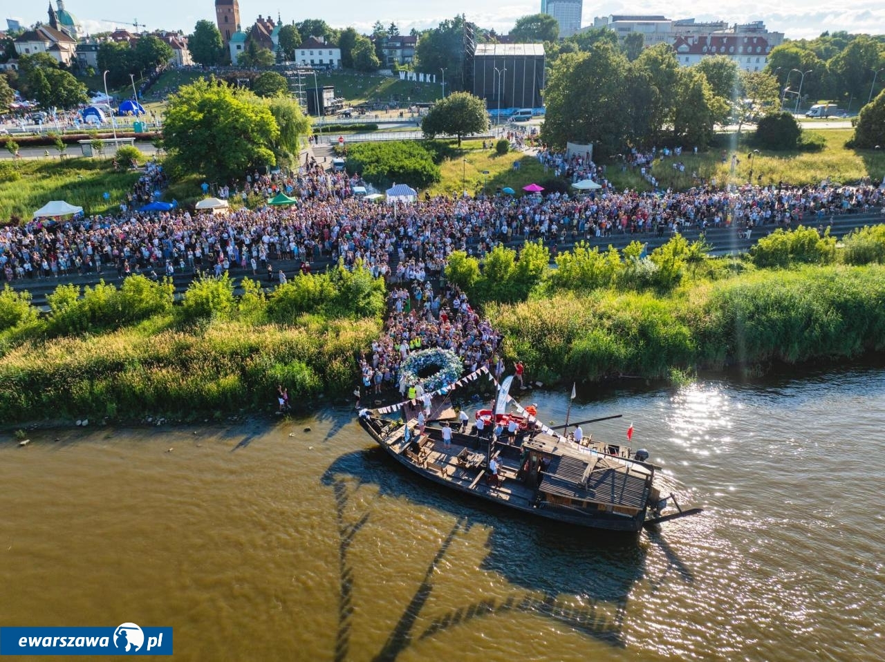 Wianki nad Wisłą 2024 | fot. Miasto Stołeczne Warszawa Facebook