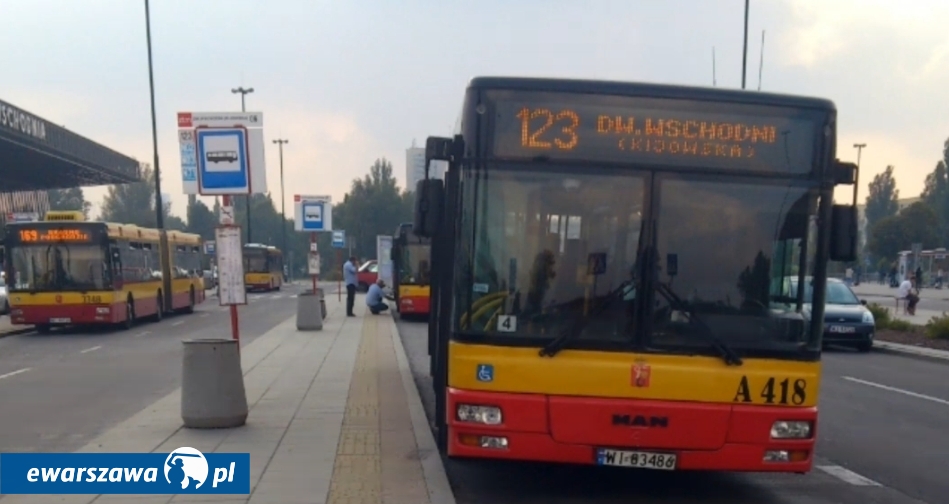 autobus 123 w Warszawie | fot. youtube.com/@kisautobusy1249