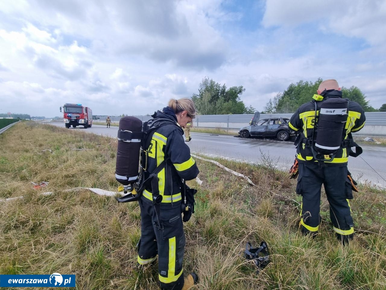 spalone BMW | fot. facebook.com/ospradziejowice