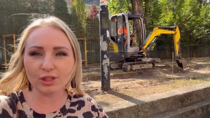 Monika Borkowska przed siedzibą TV Republika | fot. x.com/monikaborkow1