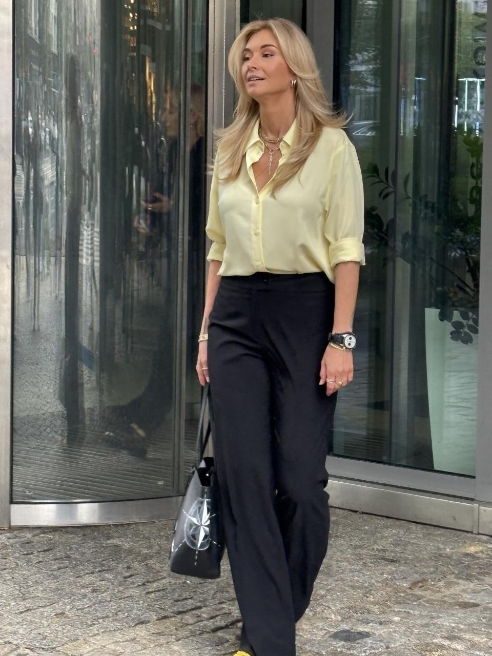 Martyna Wojciechowska pod studiem "Dzień dobry TVN" | fot. Bartosz Pańczyk