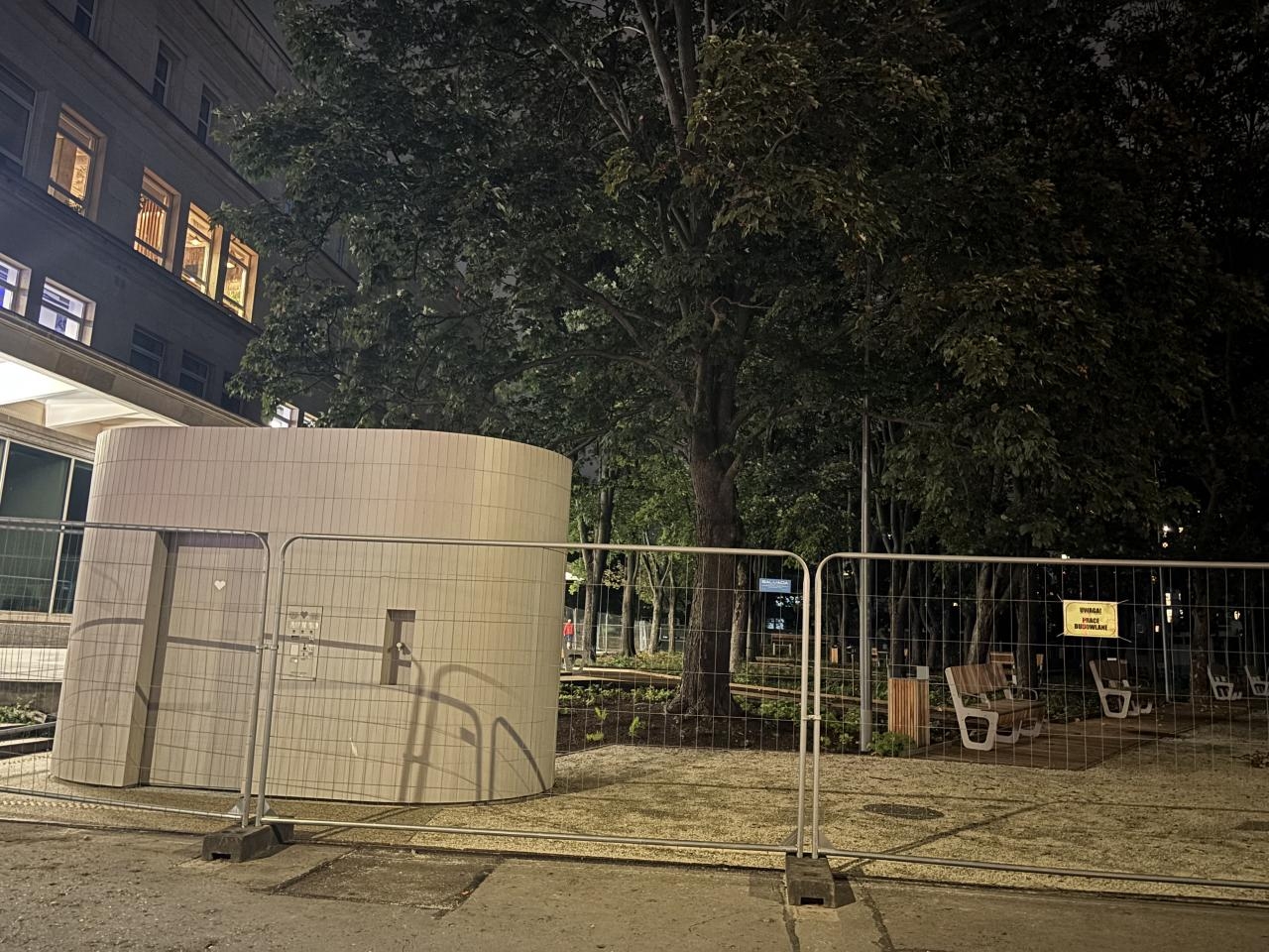 nowa publiczna toaleta na Woli | fot. Bartosz Pańczyk