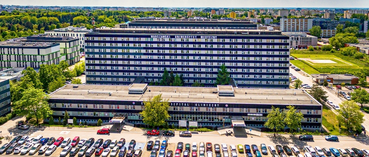 Szpital przy ul. Banacha w Warszawie | fot. facebook.com/warszawski.uniwersytet.medyczny
