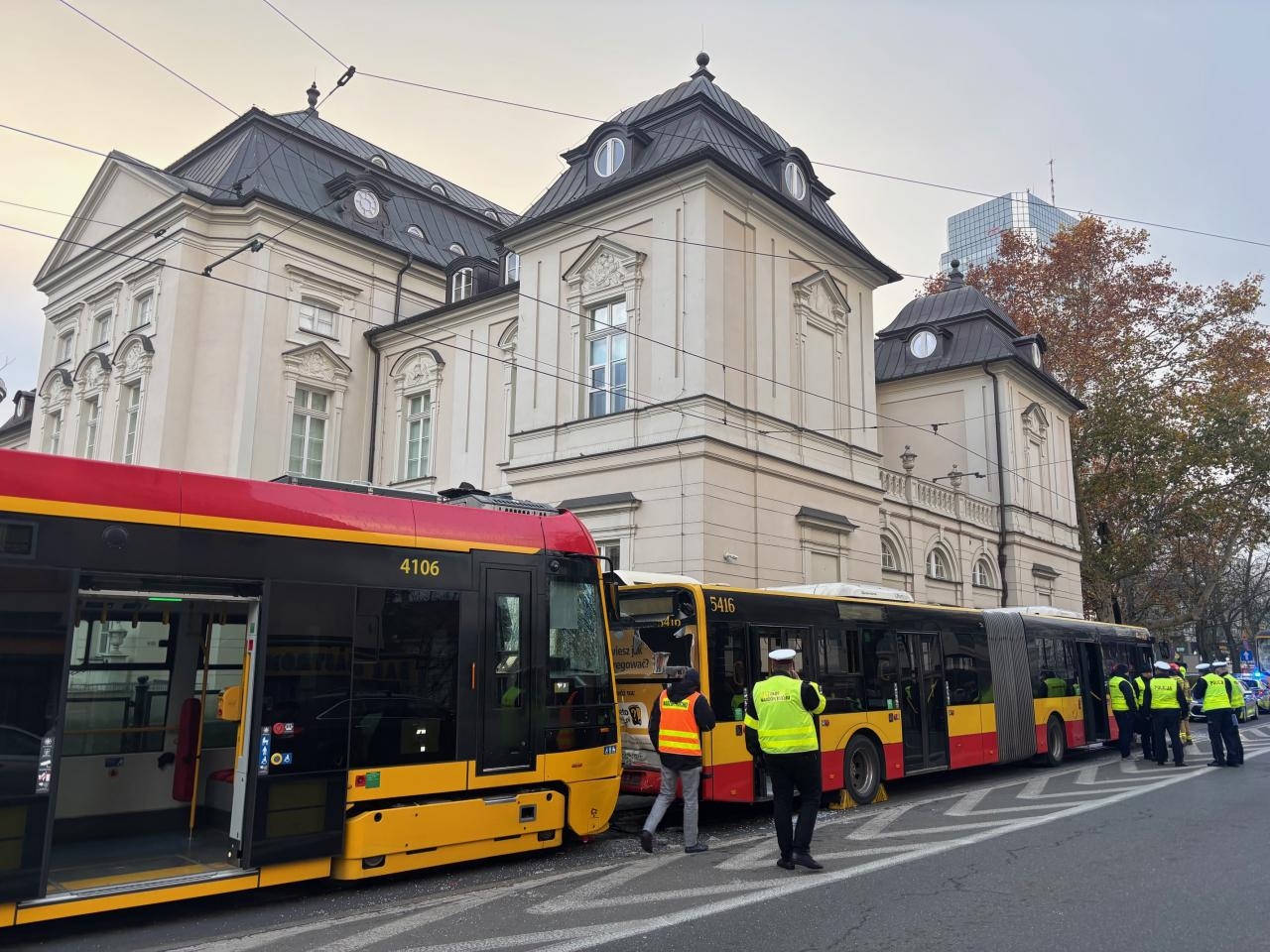wypadek w Śródmieściu z 18 listopada 2025 | fot. Bartosz Pańczyk