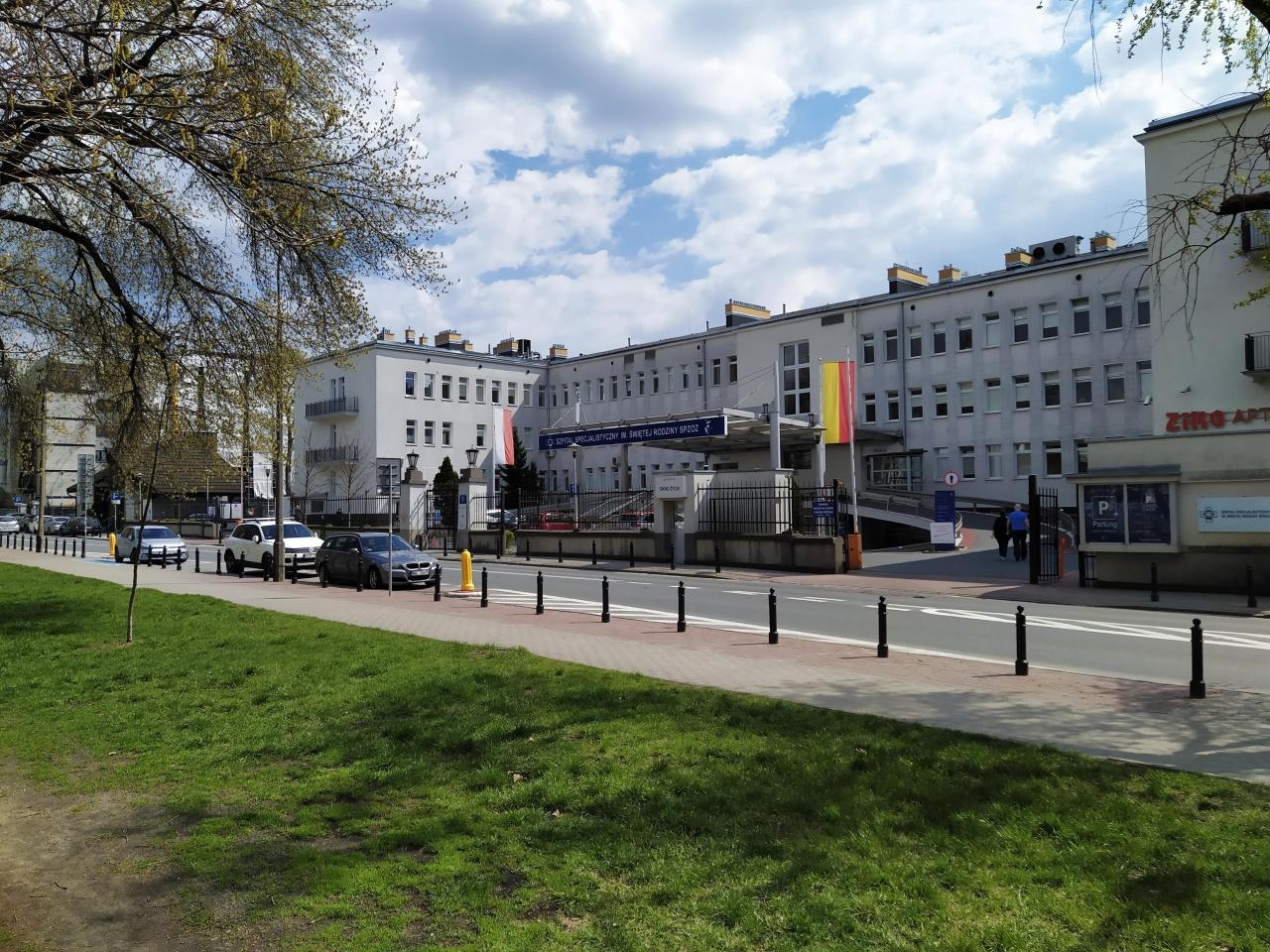 Szpital Św. Rodziny | fot. Autorstwa Radosław Botev - Praca własna, CC BY-SA 4.0, https://commons.wikimedia.org/w/index.php?curid=104013622