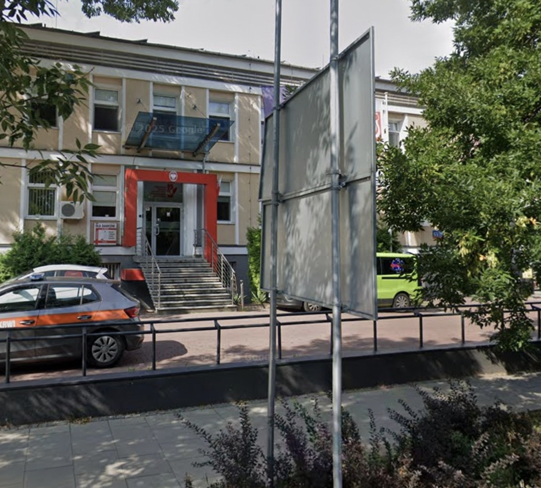 Regionalne Centrum Krwiodawstwa i Krwiolecznictwa w Warszawie | fot. Google Street View