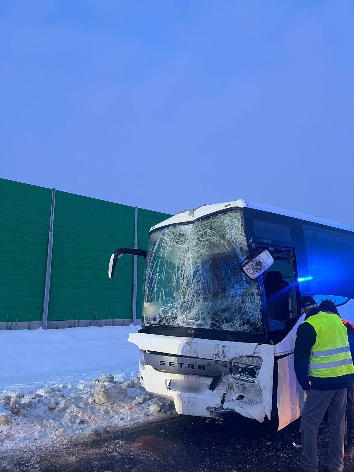 wypadek autokarów w Kroczewie | fot. Policja Płońsk
