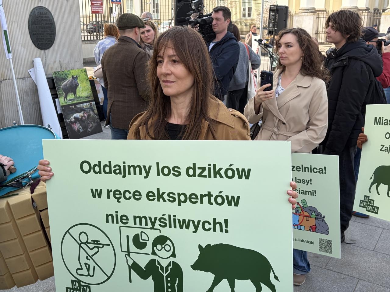 pikieta w Warszawie w obronie dzików | fot. Bartosz Pańczyk