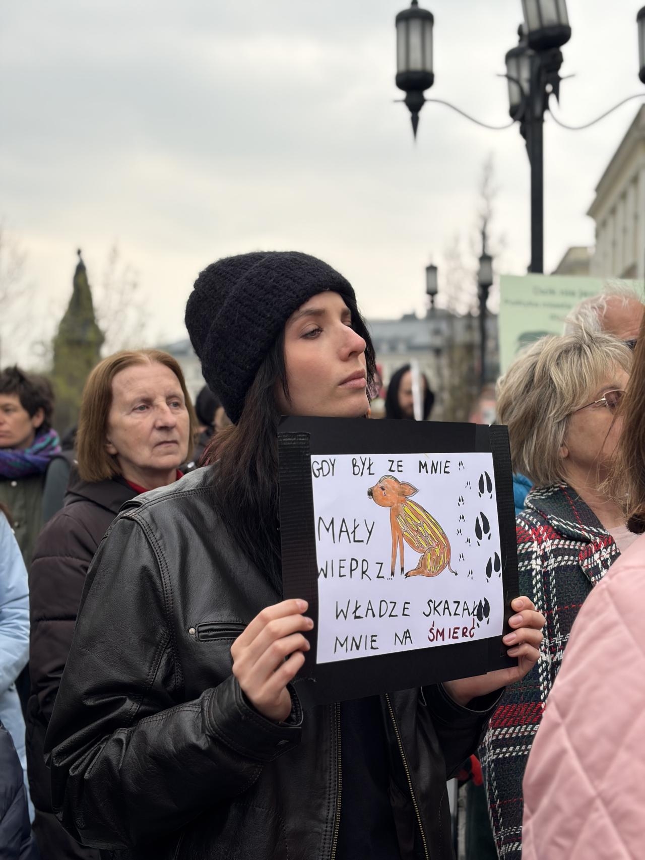 pikieta w Warszawie w obronie dzików | fot. Bartosz Pańczyk
