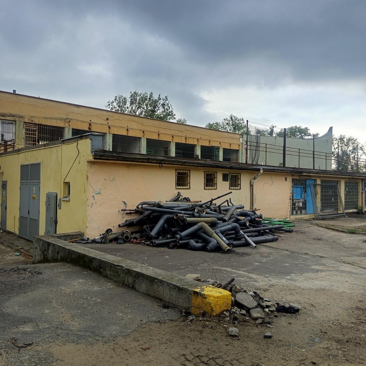 rozbiórka Ośrodka Namysłowska w Warszawie | fot. Wanda Grudzień - radna dla Pragi/Facebook