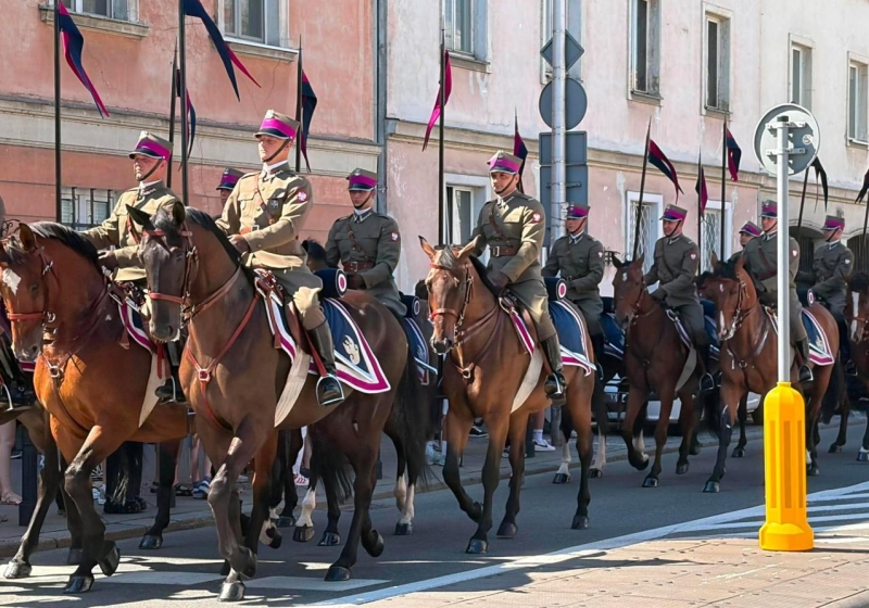 Defilada w Warszawie w Święto Wojska Polskiego | fot. Bartosz Pańczyk