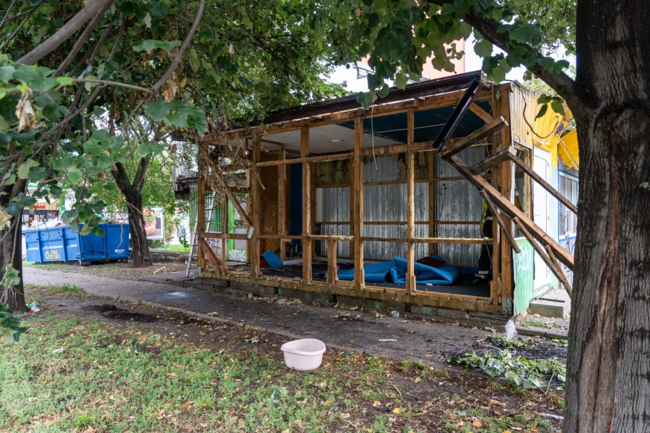 kiosk do rozbiórki przy Hali Kopińskiej | fot. zdm.waw.pl