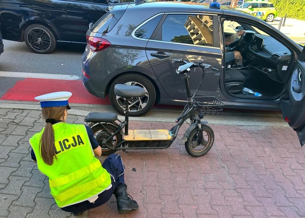 zdj. ilustracyjne z zatrzymania jednośladu Wietnamczyka na warszawskim Powiślu | fot. KRP Warszawa I