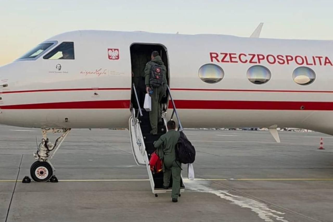 rządowy samolot przed startem na Filipiny, by odebrać Piotra Moczulskiego | fot. https://x.com/KosiniakKamysz