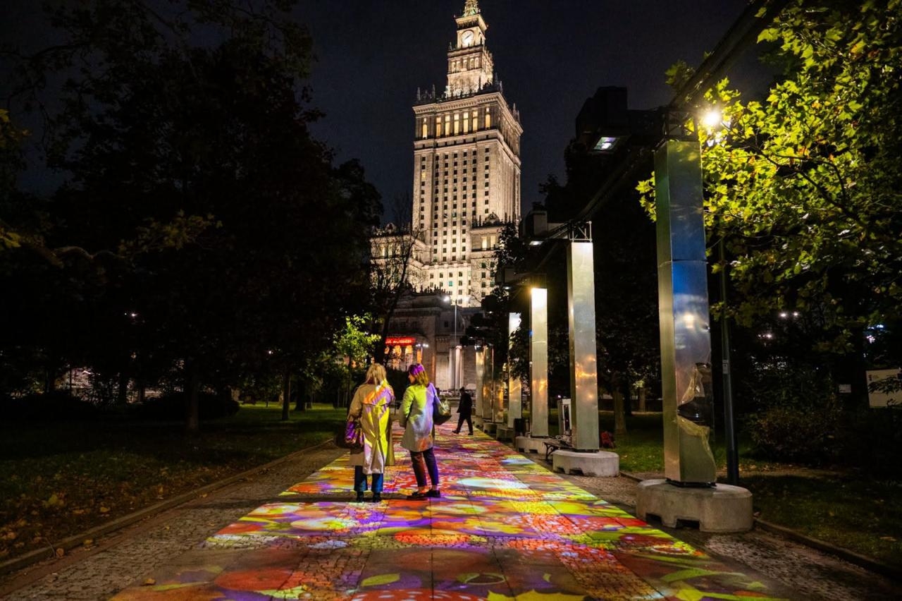 nowa całoroczna iluminacja świetlna w Parku Świętokrzyskim | fot. Rafał Trzaskowski/facebook