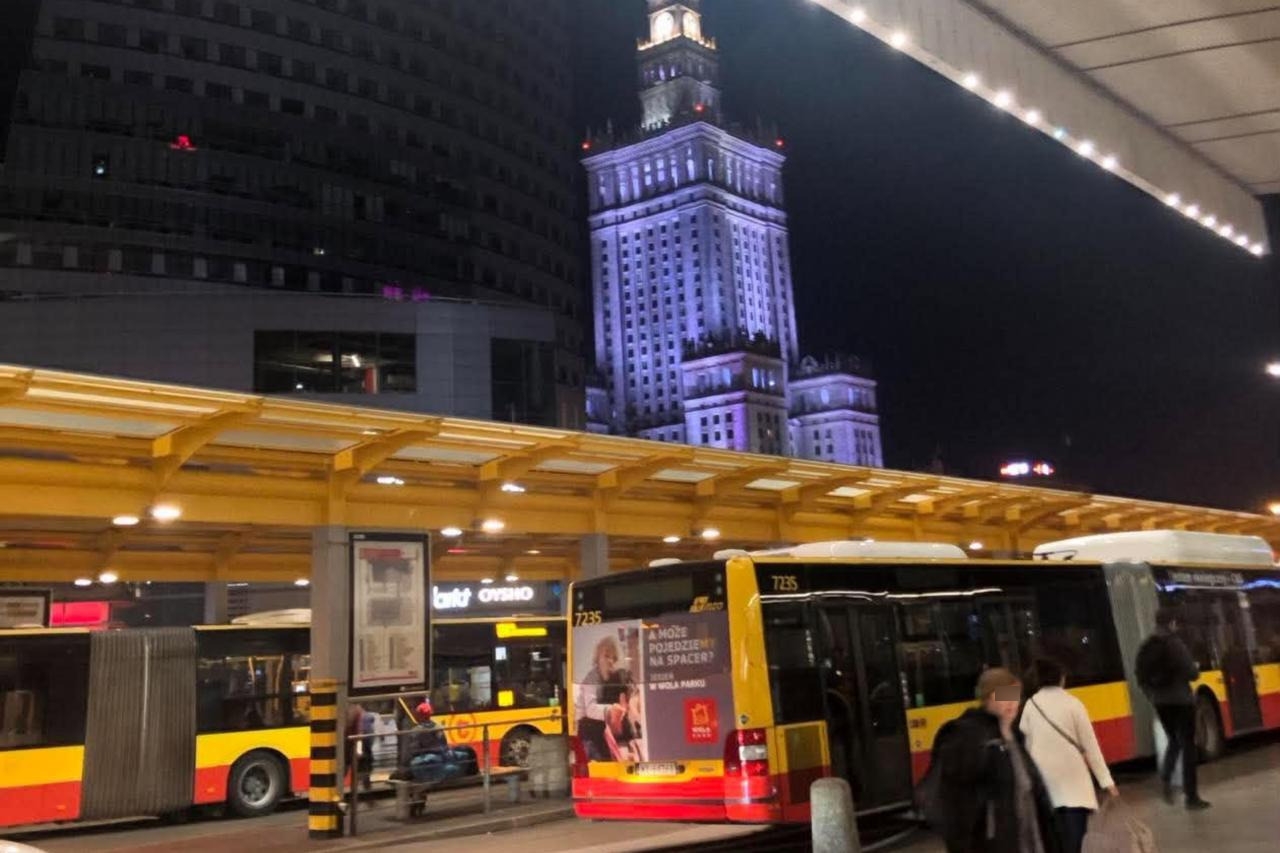 autobusy w Warszawie | fot. Bartosz Pańczyk