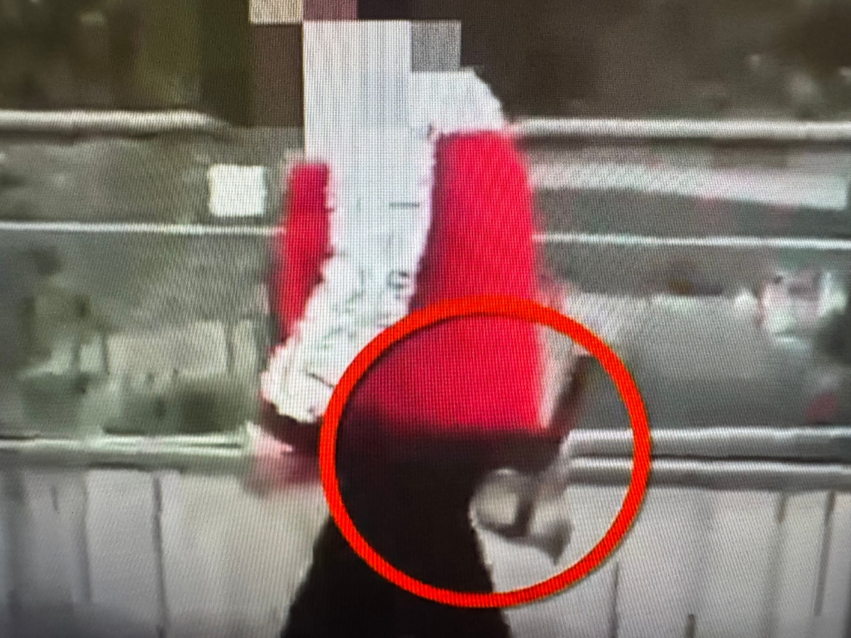 31-latek, który wymachiwał siekierą na Wybrzeżu Gdańskim w Warszawie | fot. srodmiescie.policja.gov.pl